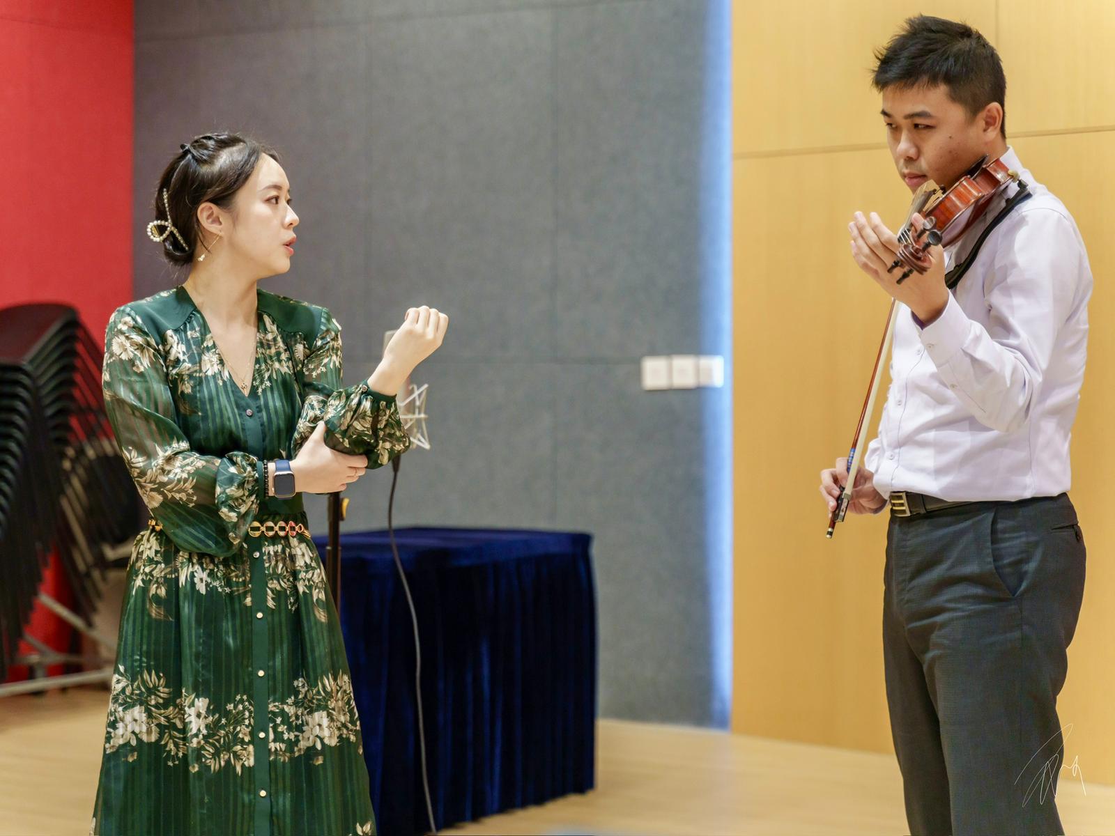 Studio concert photo 3