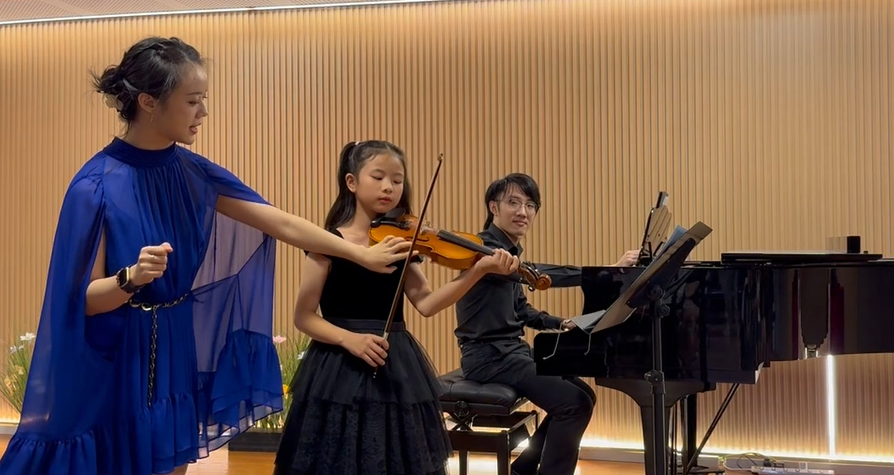 Studio concert photo 39